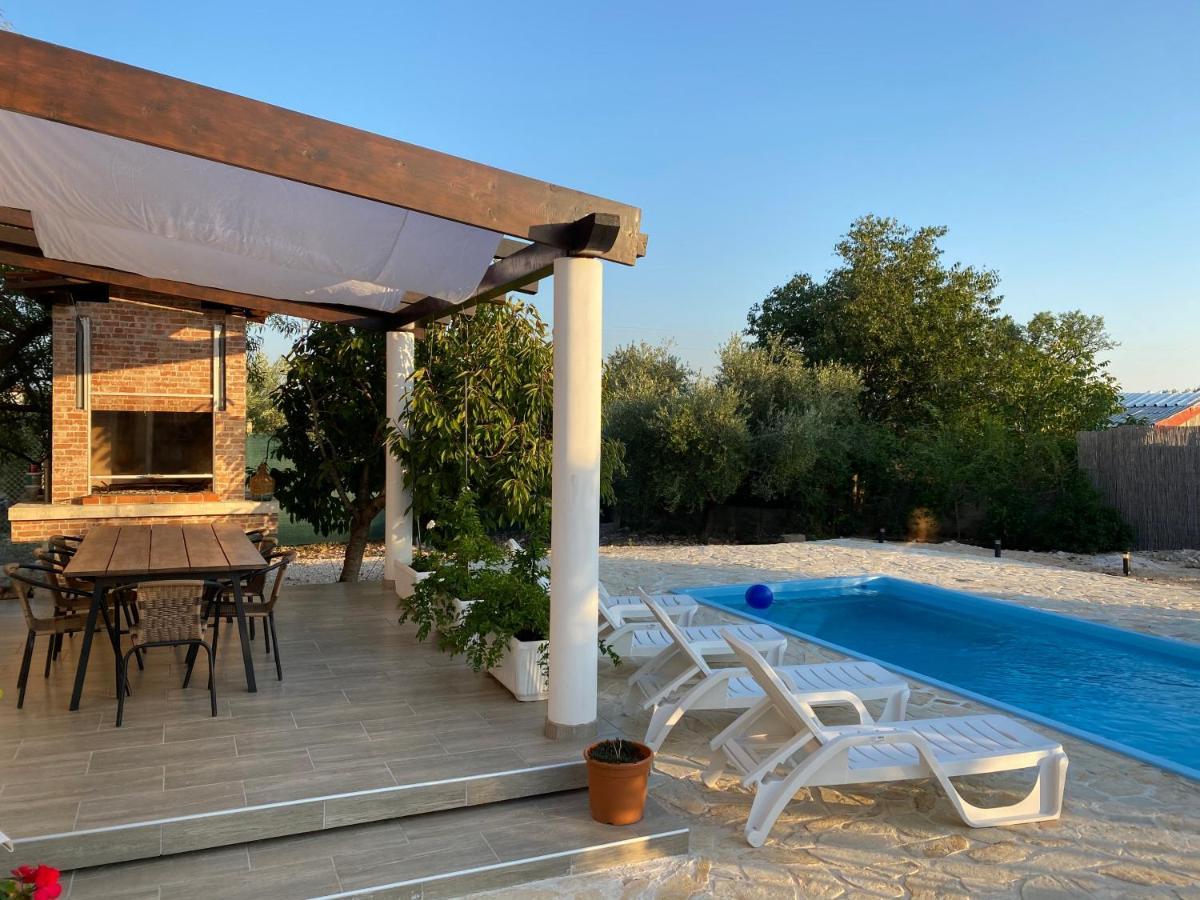 Villa Bubica- Cozy Holiday Home In Rural Area With Pool Stankovci  Exterior photo
